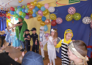 Bal karnawałowy w przedszkolu